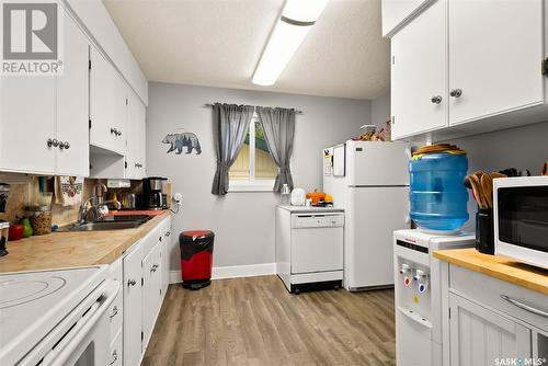 137 Tate Street, Edenwold, SK - Indoor Photo Showing Kitchen