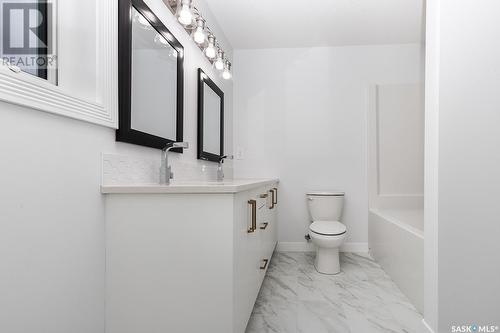 51 Meadowlark Crescent, Blucher Rm No. 343, SK - Indoor Photo Showing Bathroom