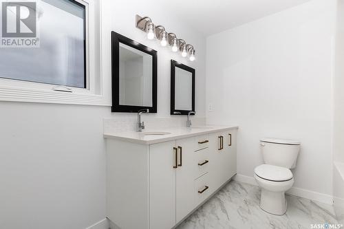 51 Meadowlark Crescent, Blucher Rm No. 343, SK - Indoor Photo Showing Bathroom