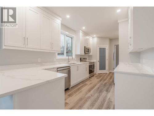 5830 Okanagan Street Unit# 103, Oliver, BC - Indoor Photo Showing Kitchen