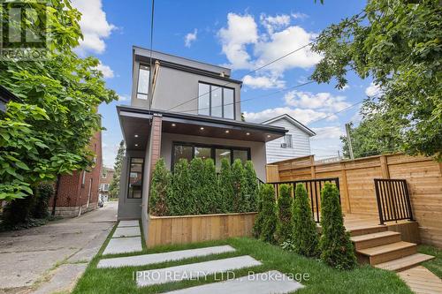 42 Warren Crescent E, Toronto (Lambton Baby Point), ON - Outdoor