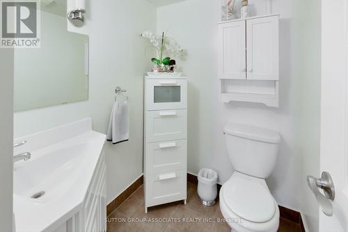 605 - 1881 Jane Street, Toronto (Maple Leaf), ON - Indoor Photo Showing Bathroom