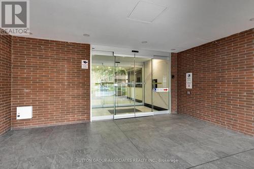 605 - 1881 Jane Street, Toronto (Maple Leaf), ON - Indoor Photo Showing Other Room