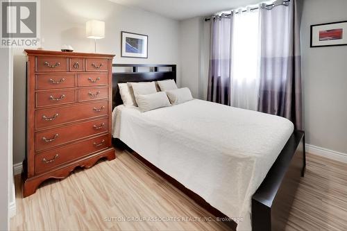 605 - 1881 Jane Street, Toronto (Maple Leaf), ON - Indoor Photo Showing Bedroom