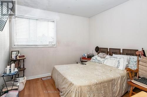 90 Primrose Crescent, Brampton (Heart Lake West), ON - Indoor Photo Showing Bedroom