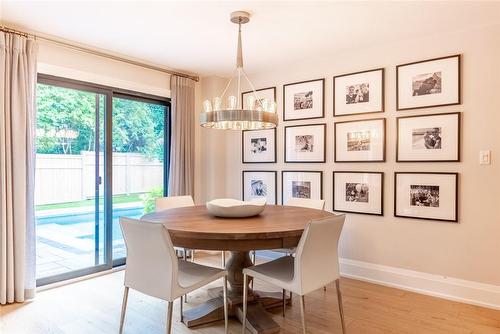 3410 Spruce Avenue, Burlington, ON - Indoor Photo Showing Dining Room