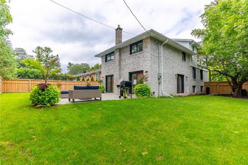 3410 Spruce Avenue, Burlington, ON - Outdoor With Exterior