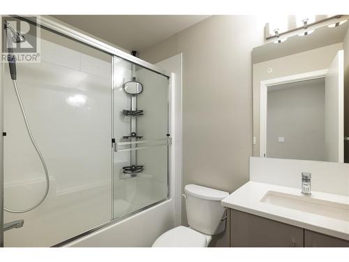 3409 28 Avenue Unit# 417, Vernon, BC - Indoor Photo Showing Bathroom