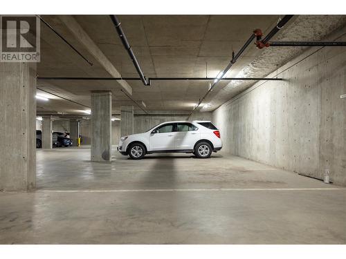 3409 28 Avenue Unit# 417, Vernon, BC - Indoor Photo Showing Garage