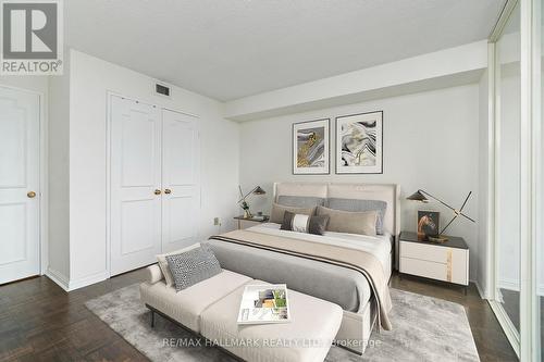 902 - 900 Yonge Street, Toronto (Annex), ON - Indoor Photo Showing Bedroom