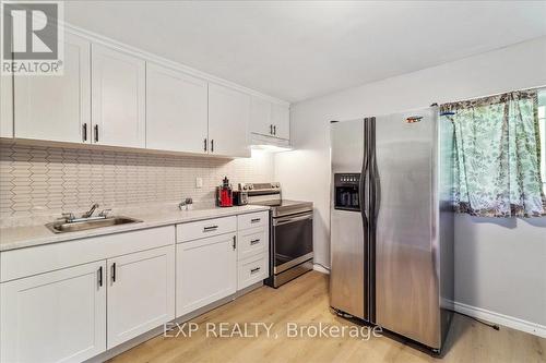 3505 Cochrane Street, Whitby (Williamsburg), ON - Indoor Photo Showing Kitchen With Stainless Steel Kitchen With Upgraded Kitchen