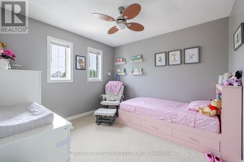 32 Brown Wood Drive, Barrie (Little Lake), ON - Indoor Photo Showing Bedroom