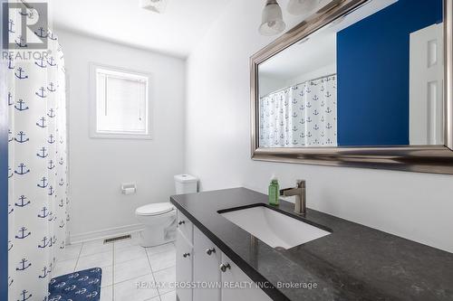 32 Brown Wood Drive, Barrie (Little Lake), ON - Indoor Photo Showing Bathroom