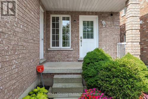 32 Brown Wood Drive, Barrie (Little Lake), ON - Outdoor