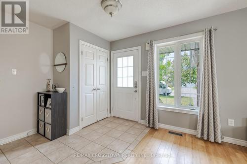 32 Brown Wood Drive, Barrie (Little Lake), ON - Indoor Photo Showing Other Room