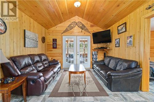 352 Juniper Brook Road, Juniper, NB - Indoor Photo Showing Living Room