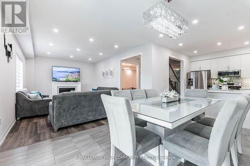 259 Chelsea Crescent, Bradford West Gwillimbury (Bradford), ON - Indoor Photo Showing Dining Room