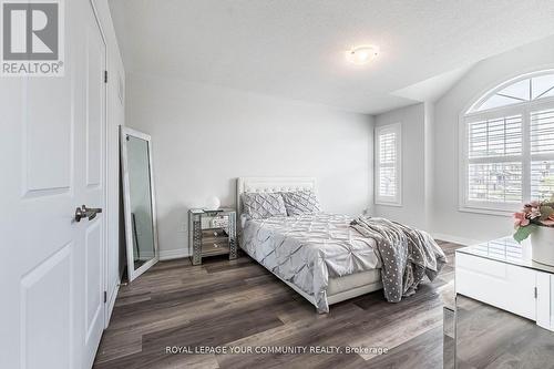 259 Chelsea Crescent, Bradford West Gwillimbury (Bradford), ON - Indoor Photo Showing Bedroom