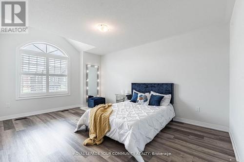 259 Chelsea Crescent, Bradford West Gwillimbury (Bradford), ON - Indoor Photo Showing Bedroom