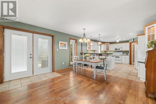 32 Pierce Road, Prince Edward County (Bloomfield), ON - Indoor Photo Showing Dining Room