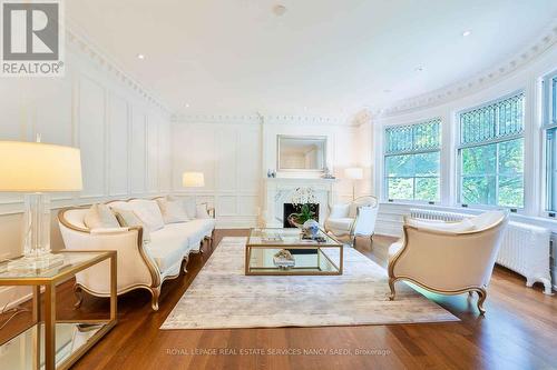 21 Elm Avenue, Toronto (Rosedale-Moore Park), ON - Indoor Photo Showing Living Room With Fireplace