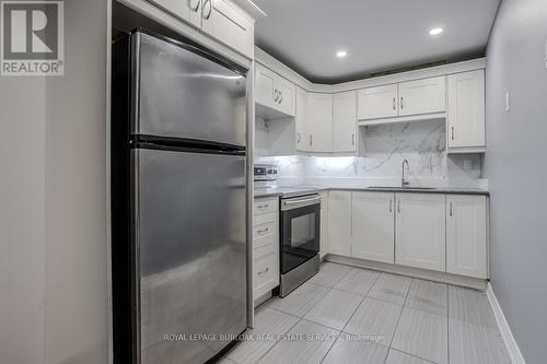 6065 Montevideo Road, Mississauga (Meadowvale), ON - Indoor Photo Showing Kitchen