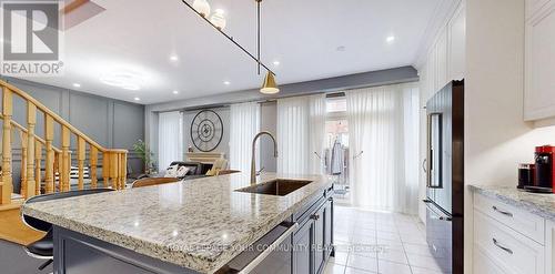 28 Saint James Avenue, Vaughan (Vellore Village), ON - Indoor Photo Showing Kitchen With Upgraded Kitchen