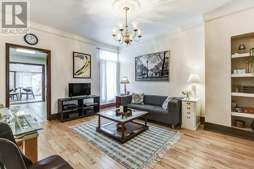 531 Keele Street, Toronto (Junction Area), ON - Indoor Photo Showing Living Room