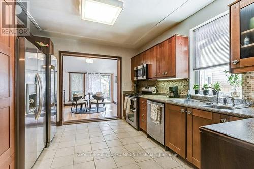 531 Keele Street, Toronto (Junction Area), ON - Indoor Photo Showing Kitchen