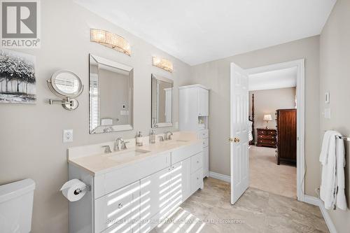 1134 Westhaven Drive, Burlington, ON - Indoor Photo Showing Bathroom