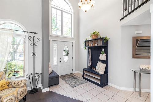 Vaulted ceiling open to 2nd floor - 54 Stonepine Crescent, Hamilton, ON - Indoor Photo Showing Other Room