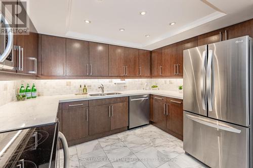 1905 - 2170 Marine Drive, Oakville (Bronte West), ON - Indoor Photo Showing Kitchen