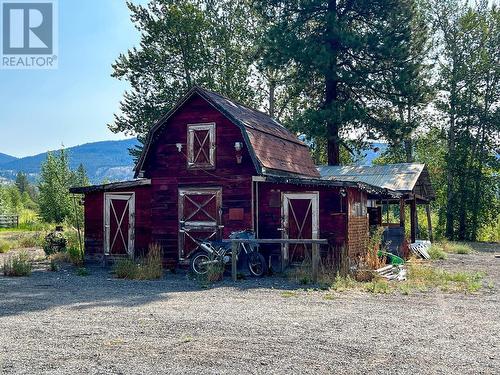 310 Guichon Avenue, Merritt, BC - Outdoor