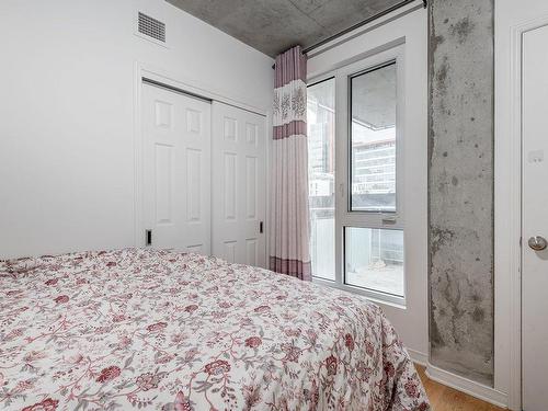 Master bedroom - 608-1205 Rue Mackay, Montréal (Ville-Marie), QC - Indoor Photo Showing Bedroom