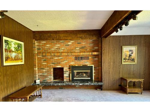 554 Church Avenue, Kimberley, BC - Indoor With Fireplace