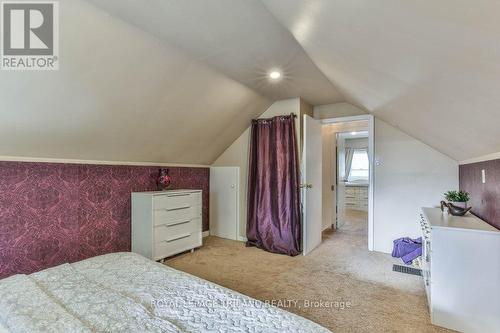 70 Charles Street, London, ON - Indoor Photo Showing Bedroom