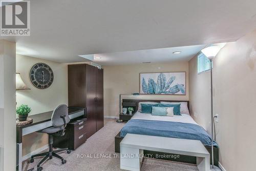 70 Charles Street, London, ON - Indoor Photo Showing Bedroom