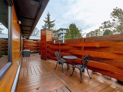 205 St. Andrews St, Victoria, BC - Outdoor With Deck Patio Veranda With Exterior