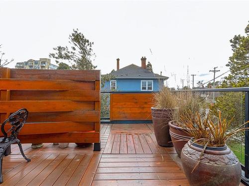 205 St. Andrews St, Victoria, BC - Outdoor With Deck Patio Veranda