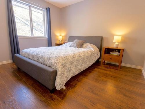 1022 Norview Road, Kamloops, BC - Indoor Photo Showing Bedroom