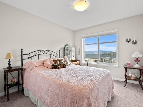 119-1993 Qu'Appelle Blvd, Kamloops, BC - Indoor Photo Showing Bedroom