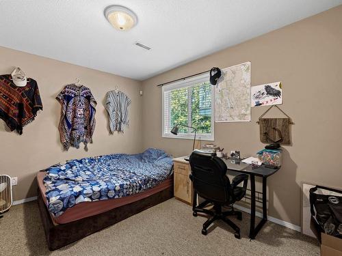 13-481 Monarch Crt, Kamloops, BC - Indoor Photo Showing Bedroom