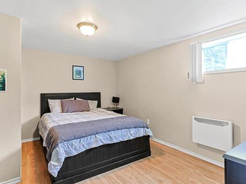 Chambre Ã Â coucher - 6 Rue Lazure, Huntingdon, QC - Indoor Photo Showing Bedroom