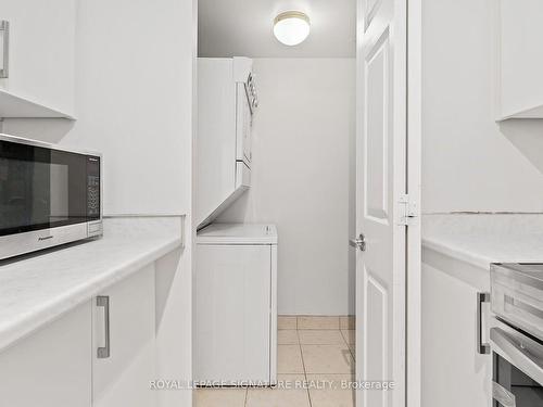 1802-55 Strathaven Dr, Mississauga, ON - Indoor Photo Showing Laundry Room