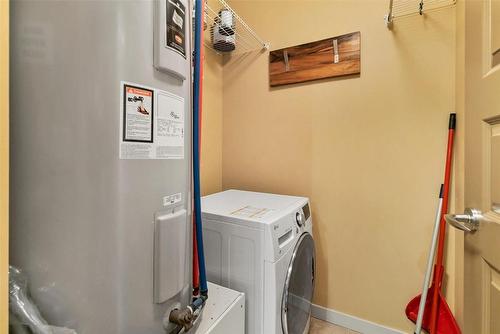 306-1777 Water Street, Kelowna, BC - Indoor Photo Showing Laundry Room