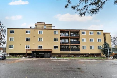 306-1777 Water Street, Kelowna, BC - Outdoor With Facade