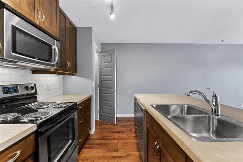 306-1777 Water Street, Kelowna, BC - Indoor Photo Showing Kitchen With Double Sink