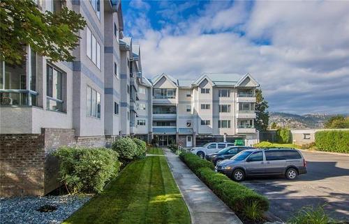 111-180 Hollywood Road, Kelowna, BC - Outdoor With Facade