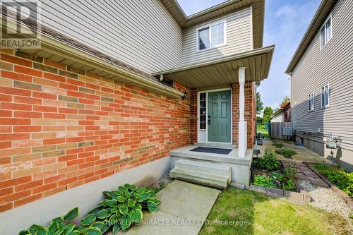 6 Resurrection Drive, Kitchener, ON - Outdoor