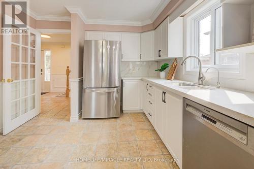 6 Resurrection Drive, Kitchener, ON - Indoor Photo Showing Kitchen With Double Sink